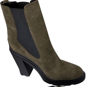 Marc Fisher LTD Ramio Oliver Pull On Leather Chelsea Boots...Size 11